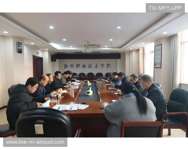 举重训练营设立学员成长档案便于长期跟踪培养，举重运动员训练计划